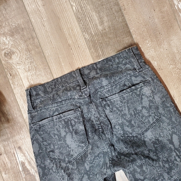 Frame Denim Women's Snake Print Jeans Size 27 Black Gray Skinny Stretchy NWOT - Picture 12 of 16